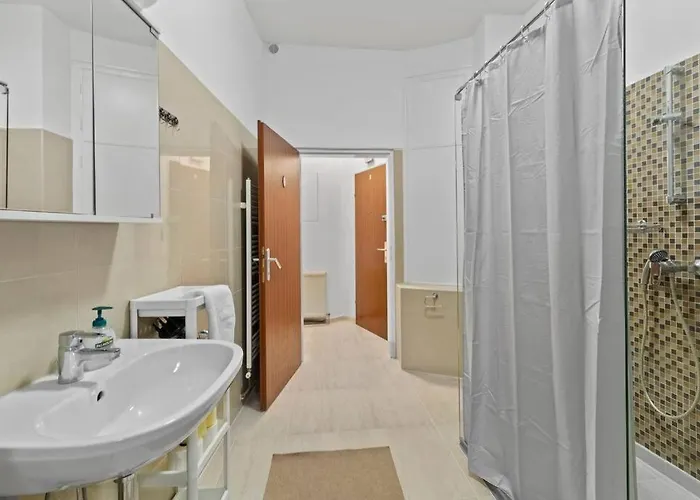 Modern Close To Center - 2br Відень